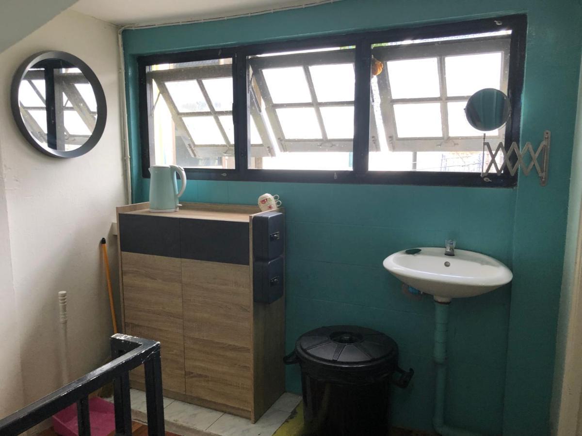 Miku Guesthouse Bangkok Exterior foto